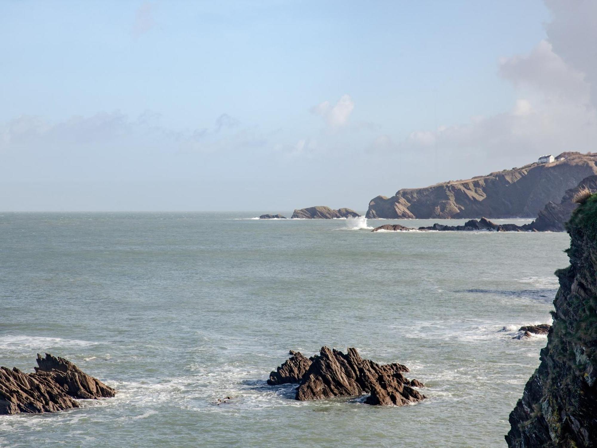 Bullens Rock Apartment Ilfracombe Bagian luar foto